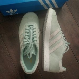 adidas gazelle ash green